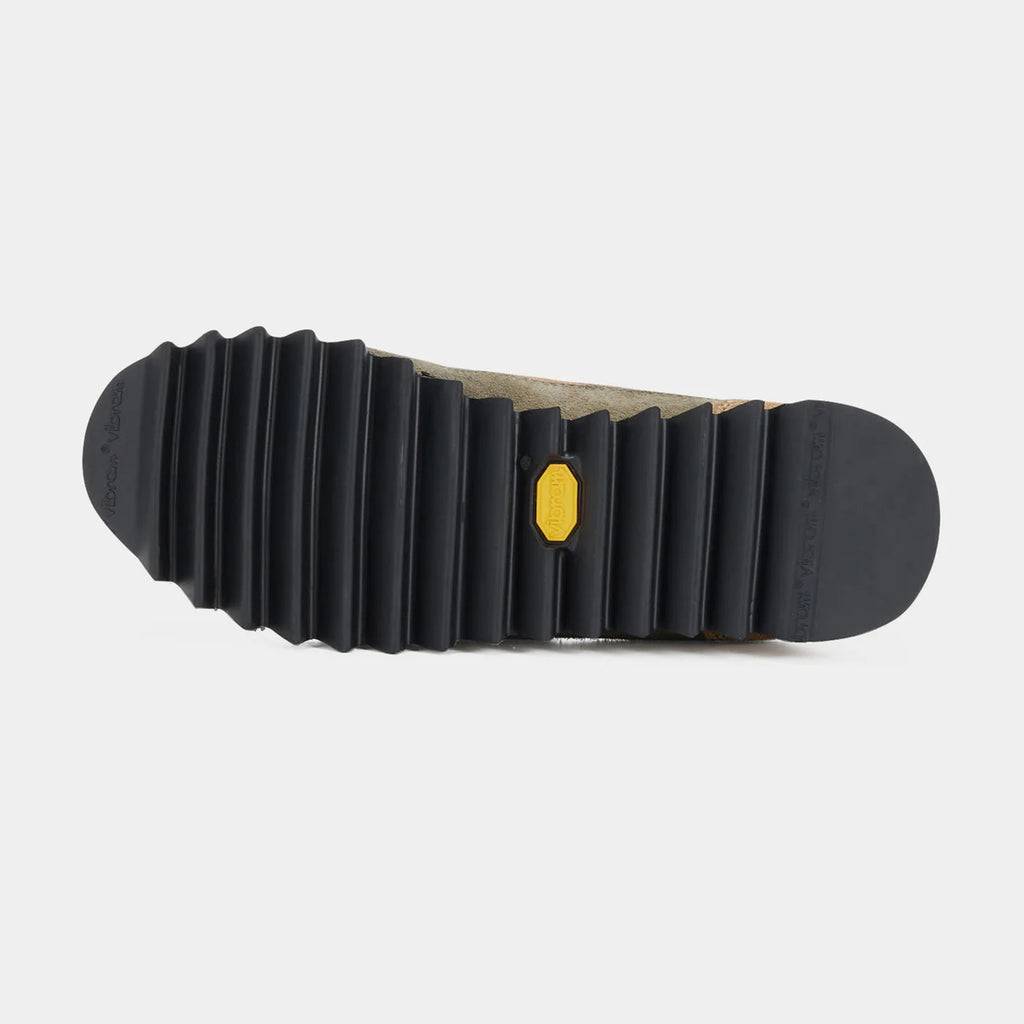 Heel view of the Norman Walsh Ensign hiking shoe in Black, Grey, Brown, and Army Green with a Vibram outsole.
