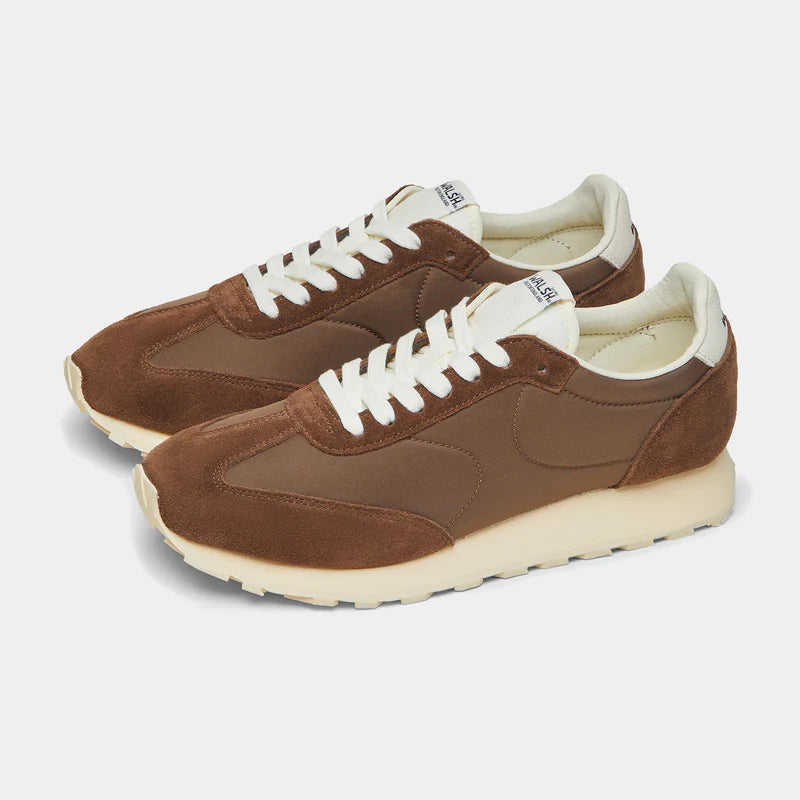 Front view of the Thames collection in Brown and Dark Brown, featuring a wide toe box and smooth artistic silhouette
