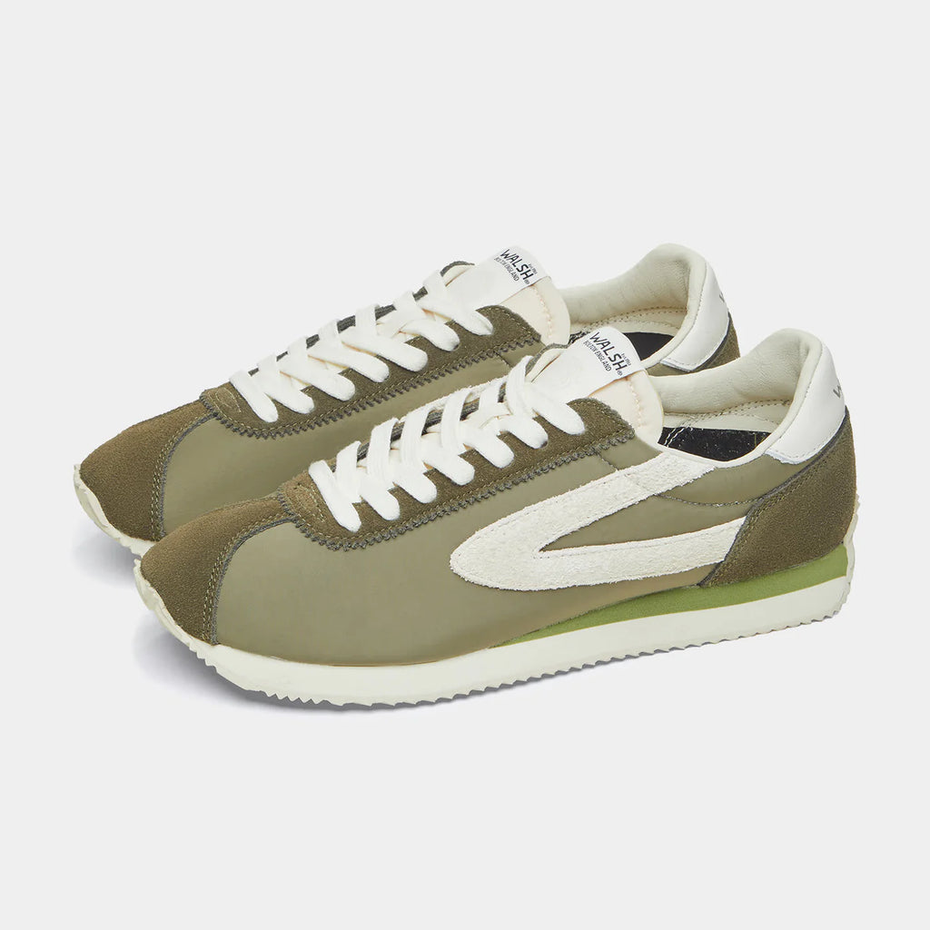 Front view of the London Beige & Green sneaker, showing the refined 1970s Scintilla silhouette and weather-resistant material textures.