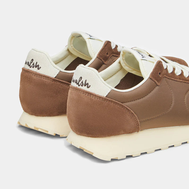 Back view of the Thames collection in Brown and Dark Brown, featuring a wide toe box and smooth artistic silhouette