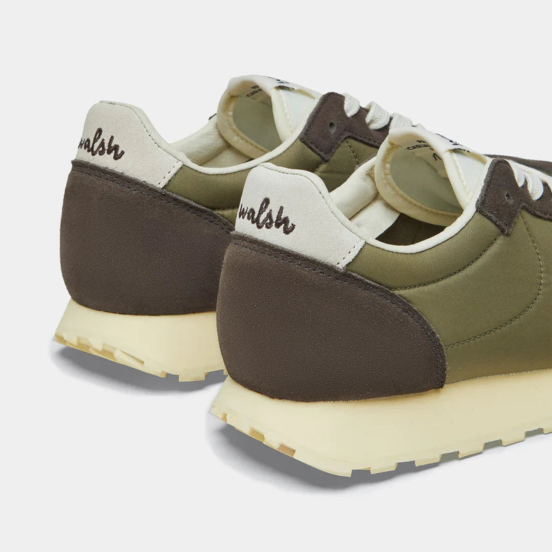 Back view of the Thames collection in Brown and Dark Brown, featuring a wide toe box and smooth artistic silhouette