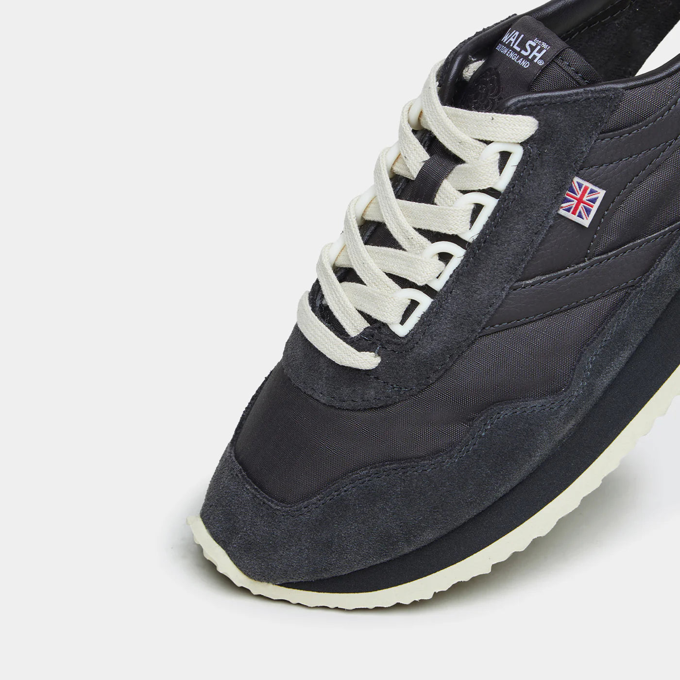 Ensign - Black & Brown & Cream