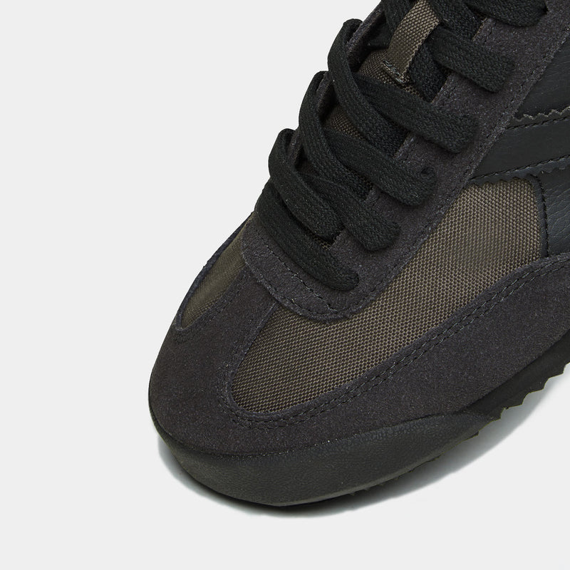 Close-up view of the Norman Walsh Chicago shoe in Black and Grey, featuring a 600D nylon upper and classic heritage design.