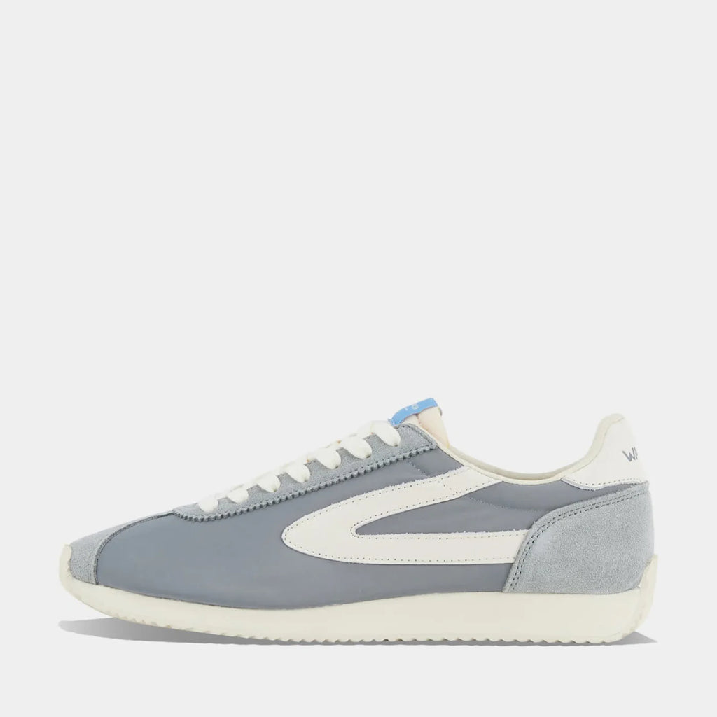Side view of the London Beige and Gray sneaker, showing the refined 1970s Scintilla silhouette and weather-resistant material textures.
